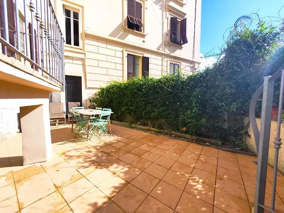 Suite Con Giardino La Spezia Apartment