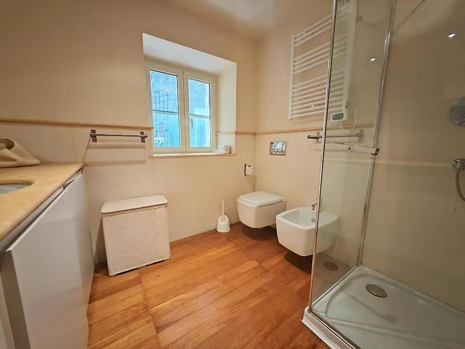 Suite Con Giardino La Spezia Italy