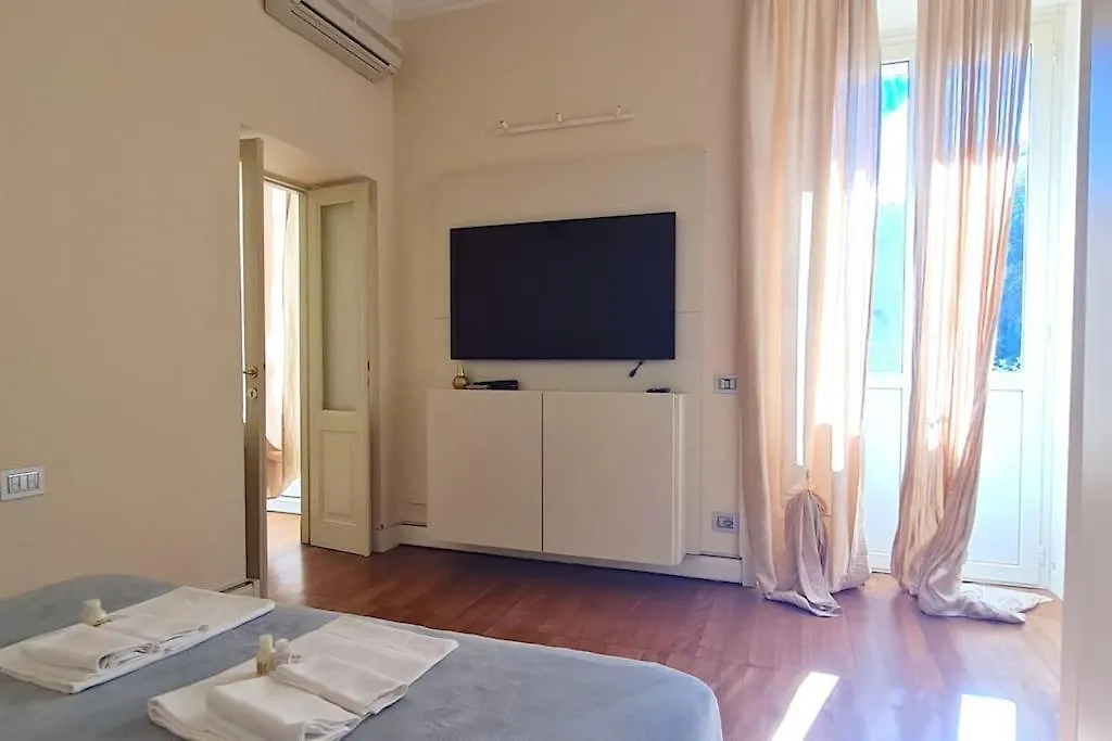 Apartment Suite Con Giardino La Spezia