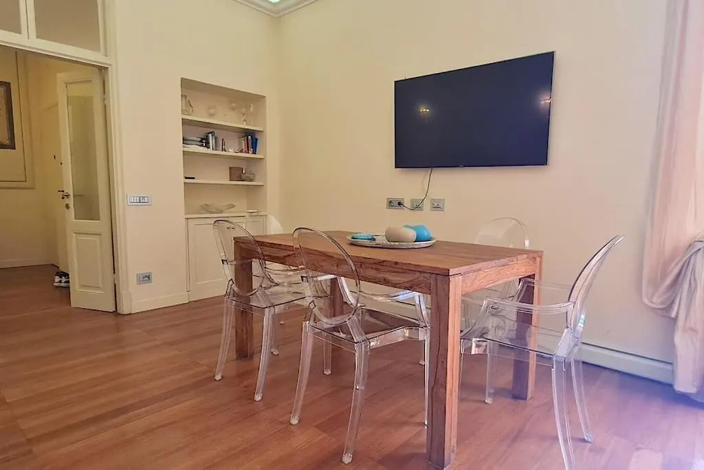 Suite Con Giardino La Spezia Italy